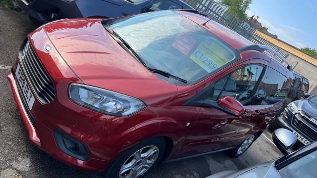 Ford Tourneo-courier 1.0 EcoBoost Zetec 5dr MPV Petrol RED