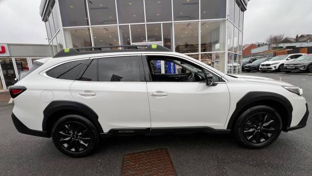 2024 Subaru Outback 2.5i Field 5dr Lineartronic