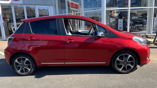 2013 Toyota Yaris 1.33 VVT-i Trend 5dr Multidrive-S