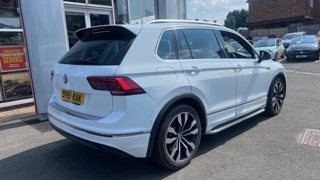 2019 Volkswagen Tiguan 2.0 TDI R-Line Tech DSG Euro 6 (s/s) 5dr