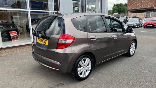 2015 Honda Jazz 1.4 i-VTEC ES Plus 5dr CVT