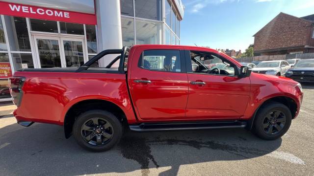 2025 Isuzu D-max 1.9 V-Cross Double Cab 4x4 Auto