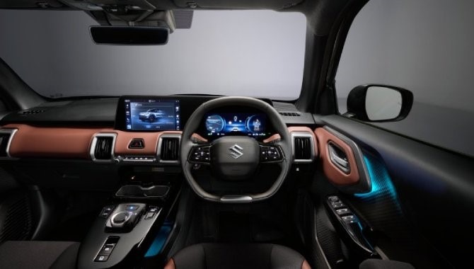 Suzuki e Vitara - Interior